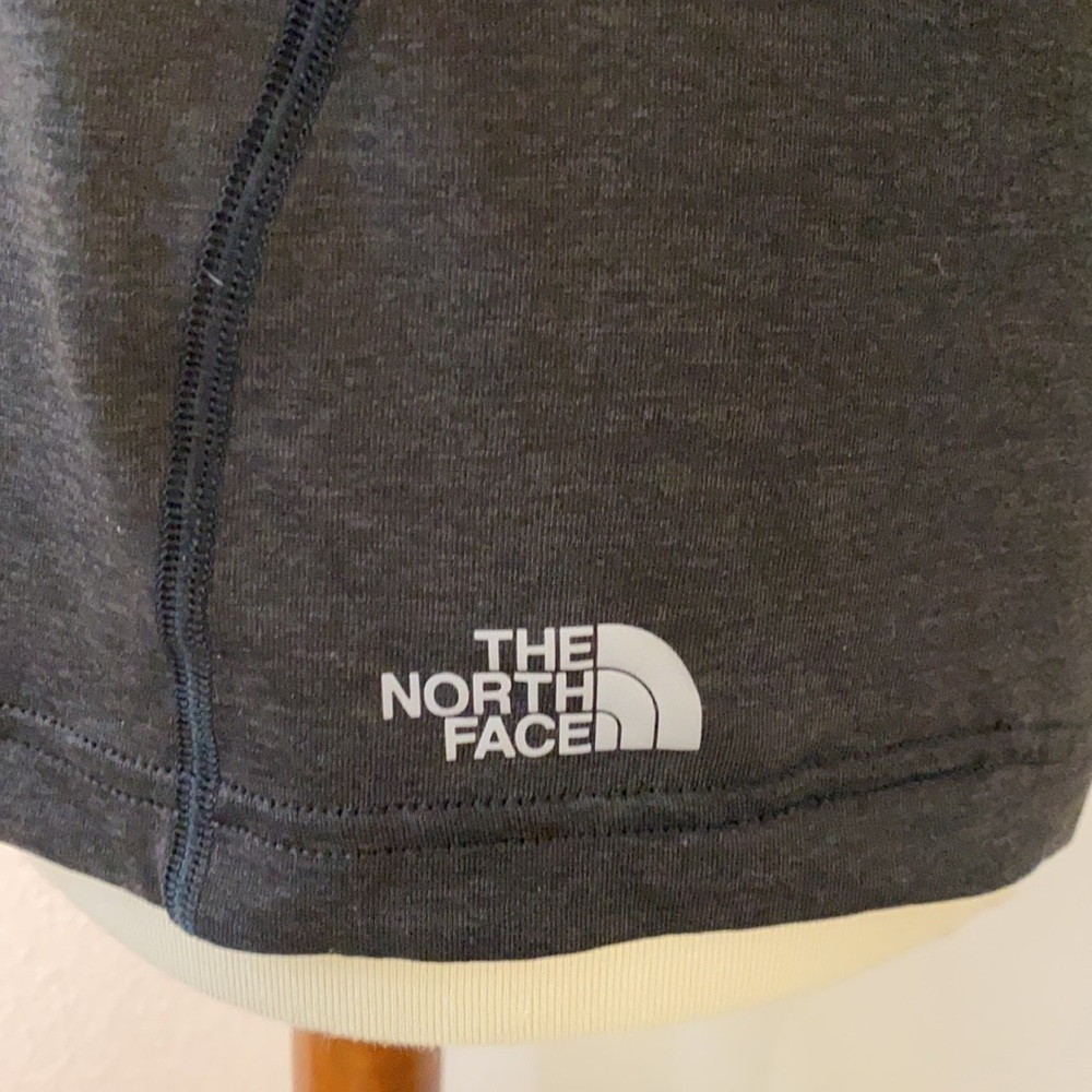 The North Face Athletic Top - Picture 2 of 4